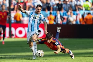 Pau Cubarsí, jugador de España premiado en la final, sobre Messi: "Me da pena porque es mi ídolo y verlo perder no me gusta"