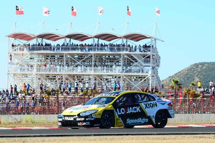 Lionel Pernía se quedó con la pole en Chile