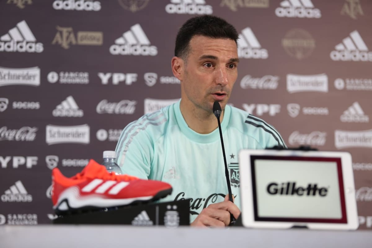 Lionel Scaloni confirmó que la formación base de la selección no se modificará; sólo faltará Paredes, por lesión