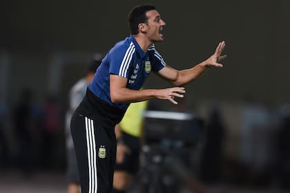 Lionel Scaloni dirigió su primer partido en el país en el Kempes, con triunfo 2-0 sobre México, durante su interinato al frente de la selección