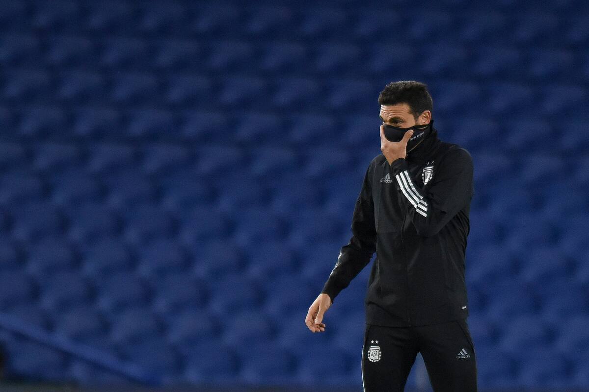 Lionel Scaloni en el partido frente a Ecuador.