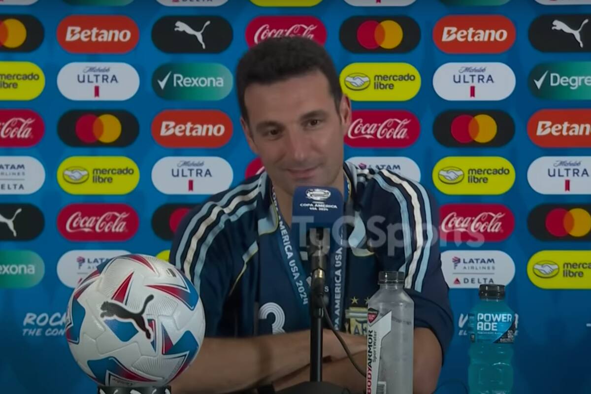 Lionel Scaloni en la conferencia de prensa