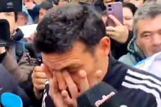 Scaloni se emocionó en su regreso a Pujato y no dio definiciones sobre su futuro en la selección