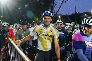 Lionel Scaloni participó del Gran Fondo Buenos Aires y pedaleó 129 kilómetros por la Ciudad