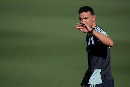 Lionel Scaloni pondrá en la cancha un equipo alternativo para probar variantes sin perder el estilo ni el nivel que identifica a la selección