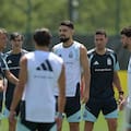 Scaloni medita la rotación ante Jordania, en un plantel en el que todos quieren jugar