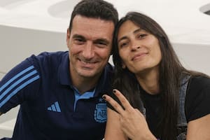Elisa Montero, la mujer que conquistó a Scaloni: del rechazo inicial al noviazgo silencioso y la familia que formaron juntos