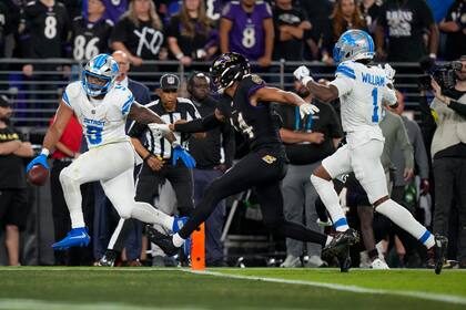 Lions aplastan 38-30 a los Ravens y capturan a Lamar Jackson siete veces