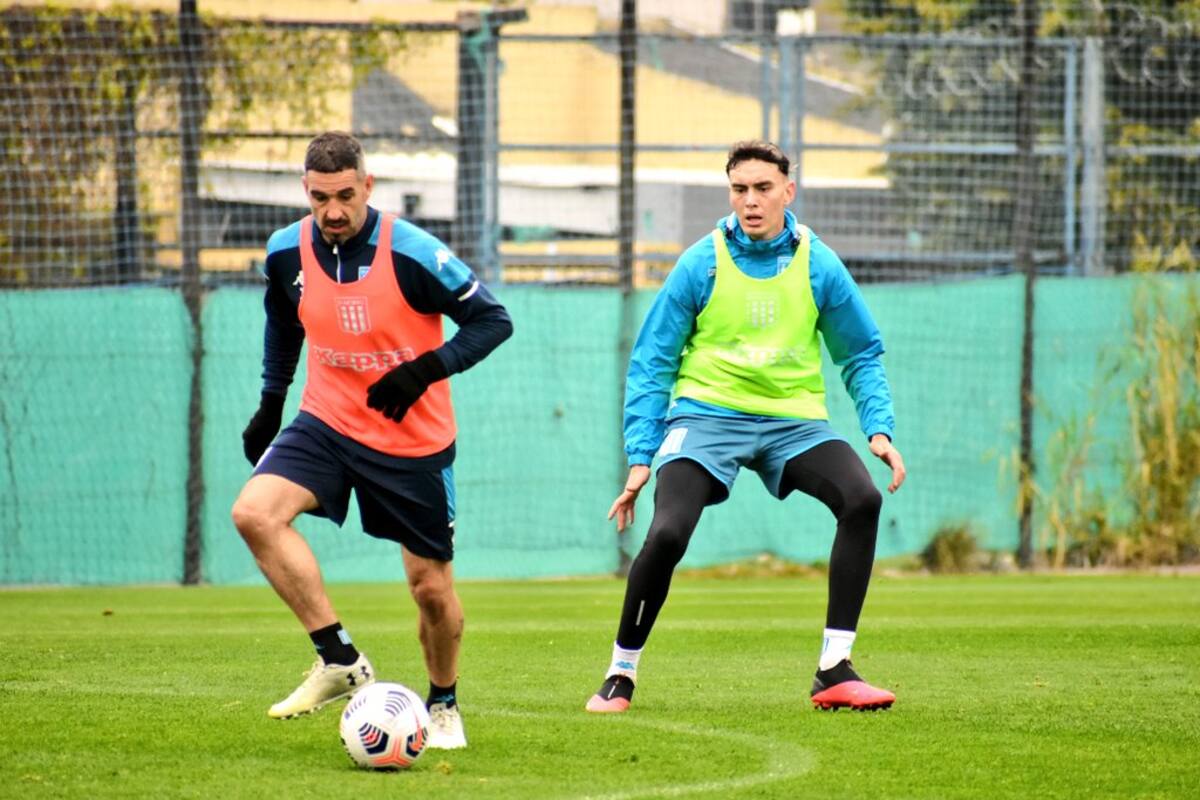 Lisandro López, de regreso en uno de los últimos entrenamientos en Racing antes del arranque del Torneo 2021