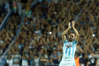 Los desafíos de Lisandro López, a los 38 años, de cara a una nueva etapa en Racing