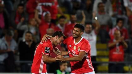 Lisandro López hizo festejar a Benfica