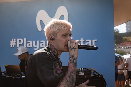 Lit Killah, uno de los máximos exponentes del género urbano, inauguró la temporada en Playa Movistar.