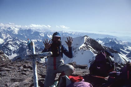 Lito Sánchez, en 1992, cuando logró el décimo ascenso al Aconcagua