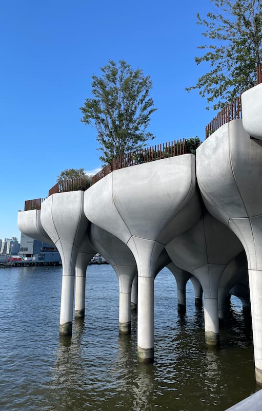 LIttle Island, el parque urbano flotante que se transformó en la nueva sensación de Manhattan.