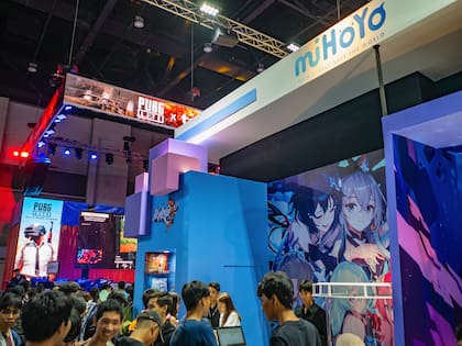 Liu Wei, cofundador de la empresa de videojuegos miHoYo, de 39 años, rechaza la cultura del presentismo. Bajo su conducción, la empresa implementó una filosofía denominada “trabajo feliz, crecimiento sostenido”