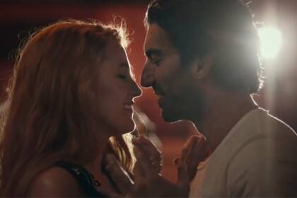 Lively y Baldoni en una escena de Cerrar el círculo