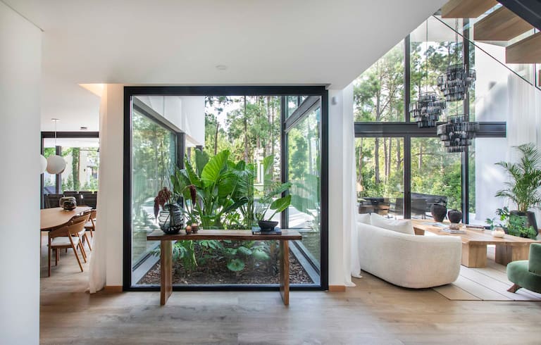 LIVING Casa Luana Sabrina Nerguizian