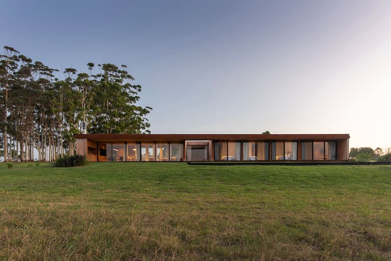 LIVING casa Víctor Della Vecchia en Manantiales