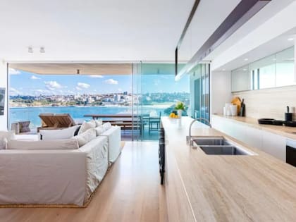 Living comedor de la propiedad con vistas al mar