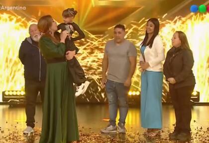 Lizy Tagliani establece un gran vínculo con los participantes de Got Talent Argentina