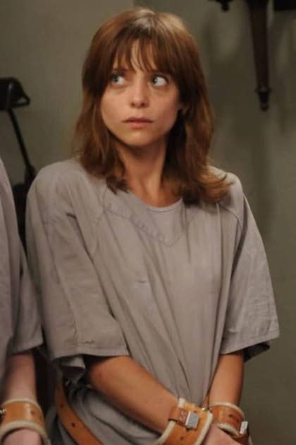 Lizzie Brocheré, la actriz francesa que, según los fanáticos de American Horror Story, se quedó con el papel que sería de Margot Robbie en la segunda temporada de la serie, denominada Asylum