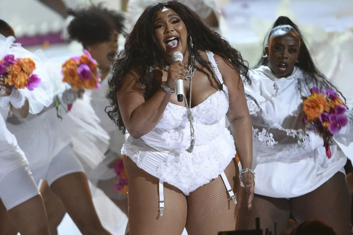 Lizzo, la cantante es favorita para la gran fiesta estadounidense de la música