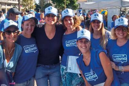 Llaman a vestirse de azul para concientizar sobre el autismo