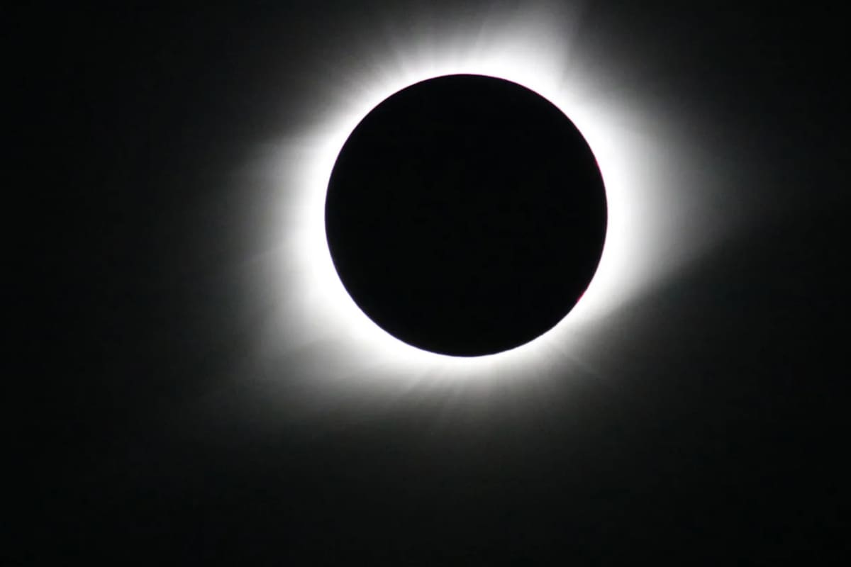 Llega el eclipse solar total más largo del siglo: cuándo será y desde dónde podrá observarse