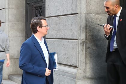 Llegada del Secretario de Hacienda de la Nación, Carlos Guberman