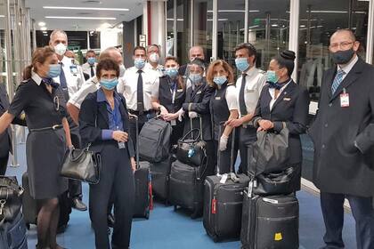 Llegaron al país 98 rabinos para supervisar la faena de la carne de exportación a Israel