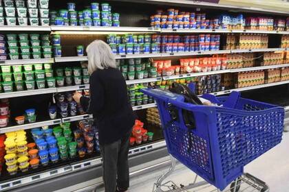 Llenar el changuito: un desafío con valores disímiles