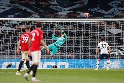 Lloris, figura de Tottenham, que no pudo mantener el 1-0 y finalmente igualó 1-1 con Manchester United