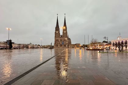 Lluvia en Luján
