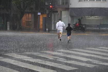 Lluvia en la ciudad, Caballito.   El 12_02_2024
Foto: Fabián Marelli