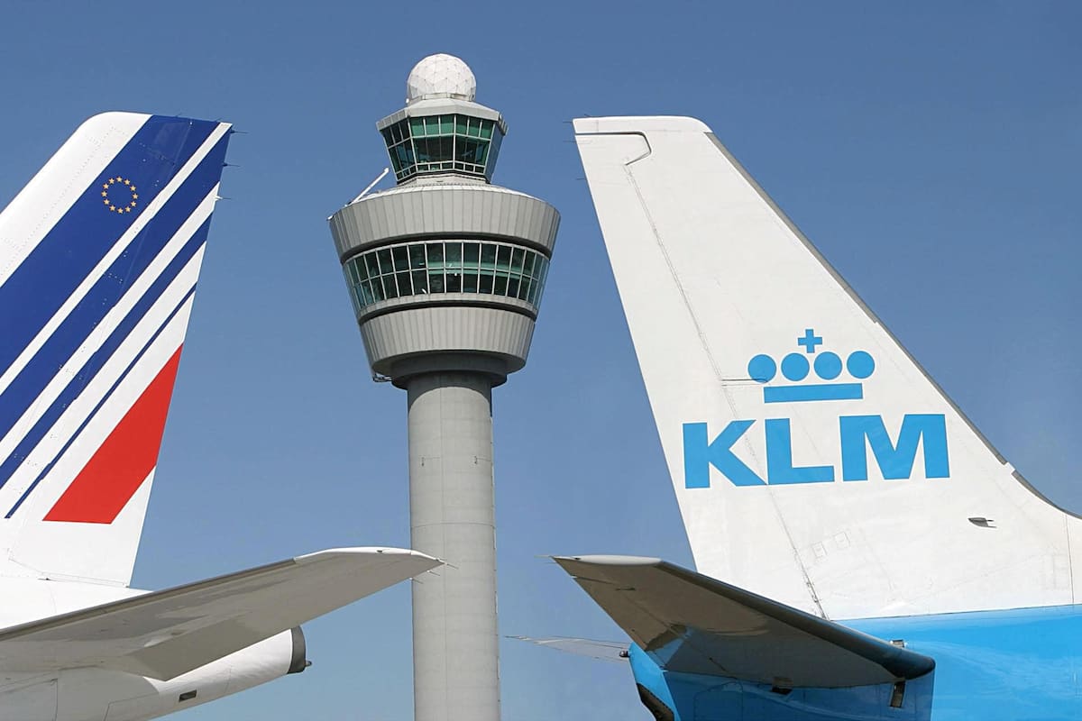 Lo bajaron de un avión de KLM porque la tripulación no hablaba español