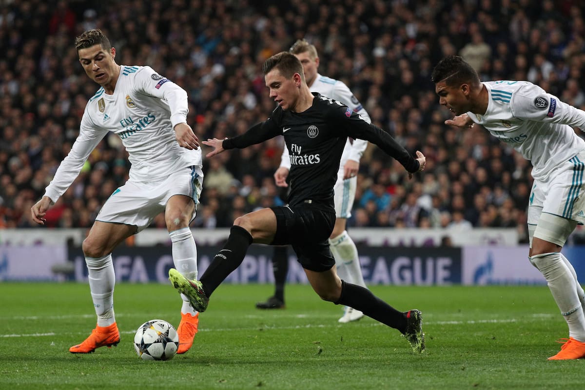 Lo Celso disputa el balón con Cristiano Ronaldo; Real Madrid pudo revertir el marcador