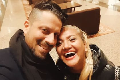 "Lo conocí en Carlos Paz, en el verano del 2022. Yo estaba haciendo la temporada y él fue con un grupo de amigos y con mi abogado. Después de la función fuimos a cenar todos y fue un flechazo", contaba la intérprete