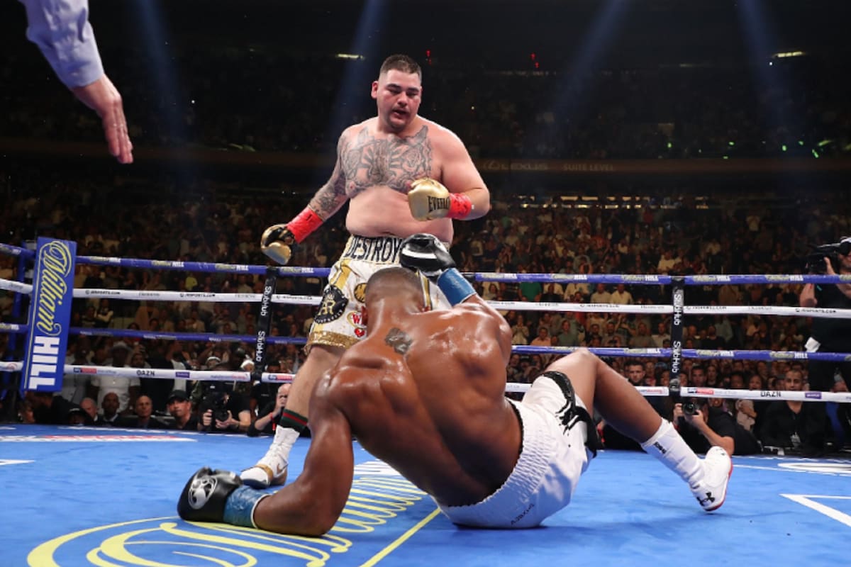 Lo imposible: Andy Ruiz observa a Joshua en la lona; acaba de concretar el KO del año