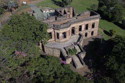 Un aterrizaje de emergencia, dos hermanas y un zorro: el episodio en un castillo argentino de Saint-Exupéry ligado a El Principito