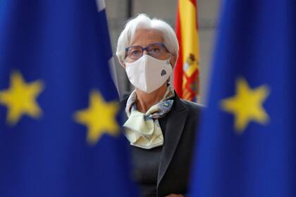 Lo más cerca que estuvo la presidenta del BCE, Christine Lagarde, de tal reconocimiento fue cuando dijo “posiblemente hay un riesgo al alza” en respuesta a la pregunta de un periodista