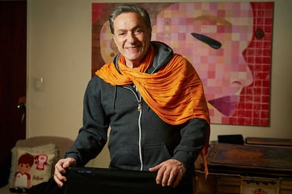 "Lo mío es tener salud y fuerzas para seguir porque personajes hay"
