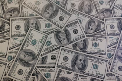 “Lo que ayer era una brecha de $2, $3 hoy fue de entre $10 y $12 en un día especial con un volumen menor a lo habitual”, dijo un experimentado trader