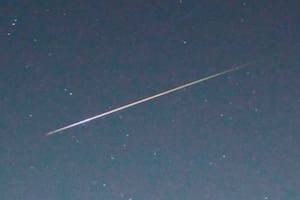Lo que claramente es una imagen astronómica de un meteorito fue tomado por Twitter como una postal con "contenido íntimo"