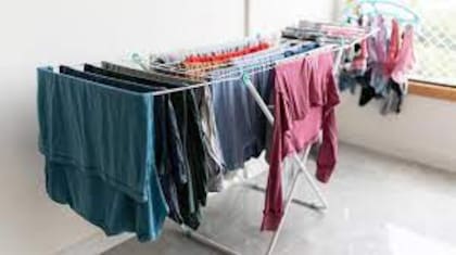 Lo que hará esta función es eliminar una gran cantidad de humedad de las prendas sin tener que esperar horas