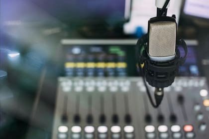 Lo que las empresas del entretenimiento hagan con las voces de locutores y actores ha cobrado una mayor importancia con el avance de la IA
