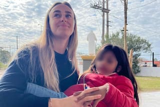 Vive en Palermo, viajó como voluntaria y cambió la historia de Tomi