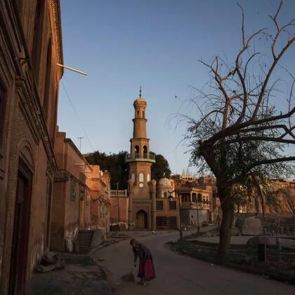 Lo que no se ve de Xinjiang, la impresionante región de China visitada por 300 millones de turistas.