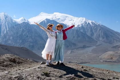Lo que no se ve de Xinjiang, la impresionante región de China visitada por 300 millones de turistas.