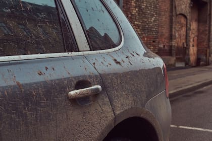 Lo que revela tu auto sucio sobre tu personalidad, según los expertos