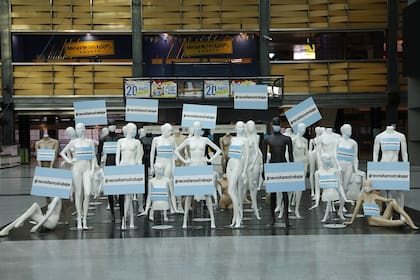 Locales cerrados en el Shopping Abasto